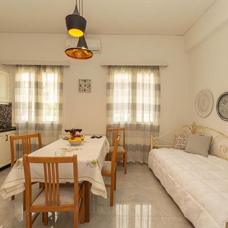 Foivos Apartment Naxos City エクステリア 写真